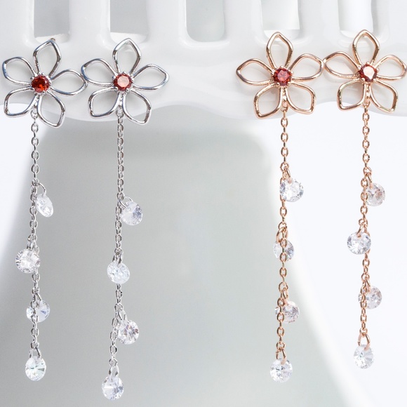 Amelie by Ahri Jewelry - Floral shape linear drop earrings